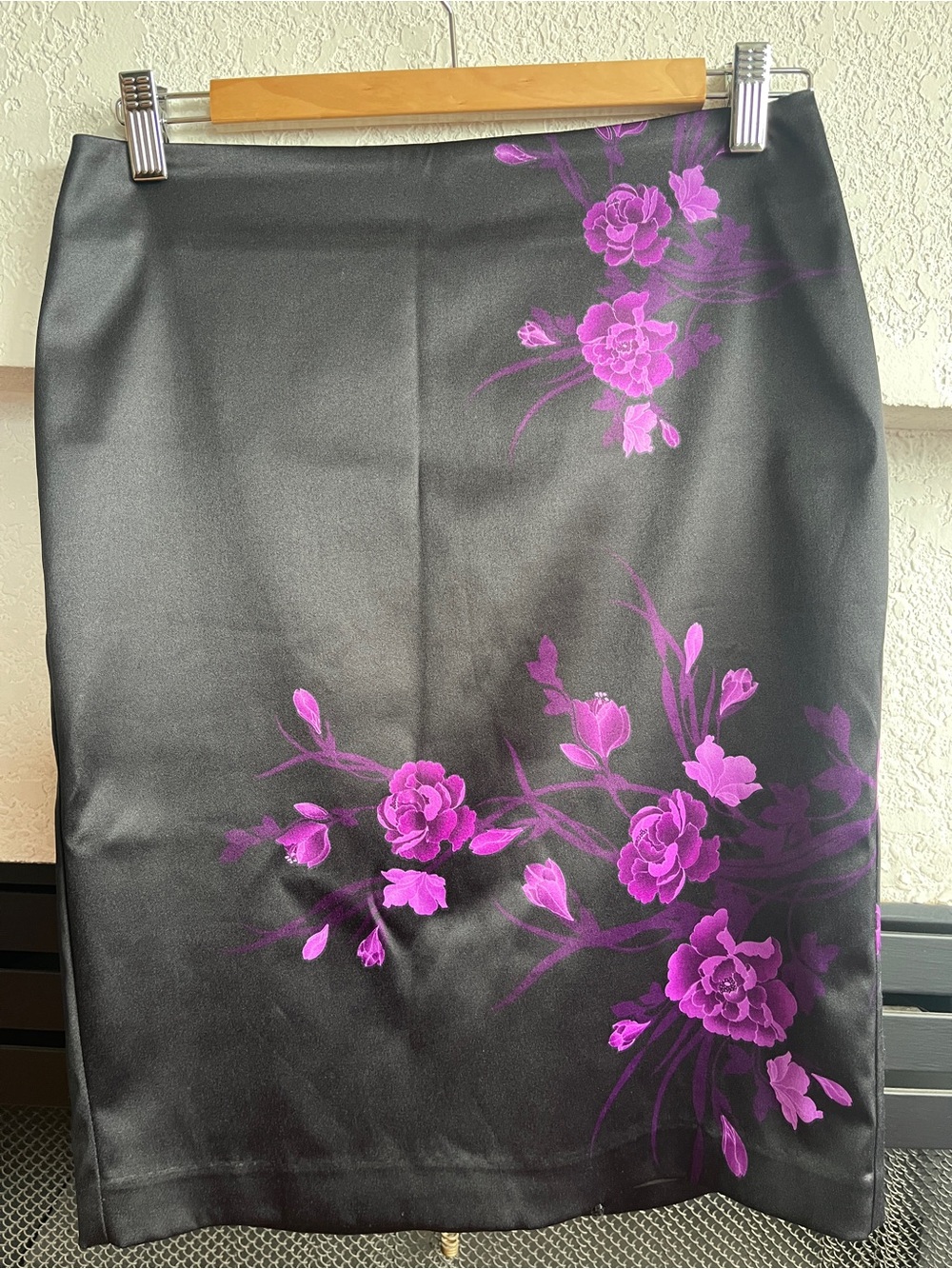 le chateau Black Pencil Skirt with Purple Floral Motif